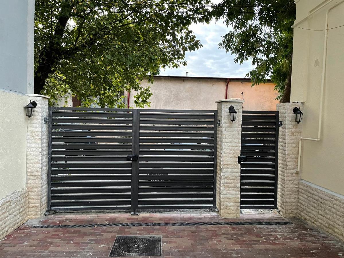 Apartament 2 Camere La Casa - Bucuresti Esterno foto