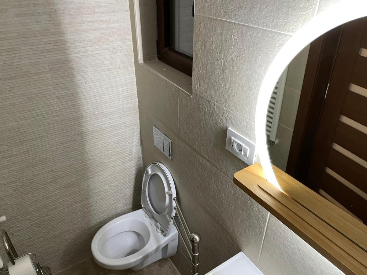 Apartament 2 Camere La Casa - Bucuresti Esterno foto